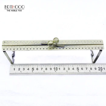 

10pcs/lot 19cm DIY Clutch Bag Metal Purse Frame Handle Accessories for bag Making Kiss Clasp Lock Bronze Bags Hardware