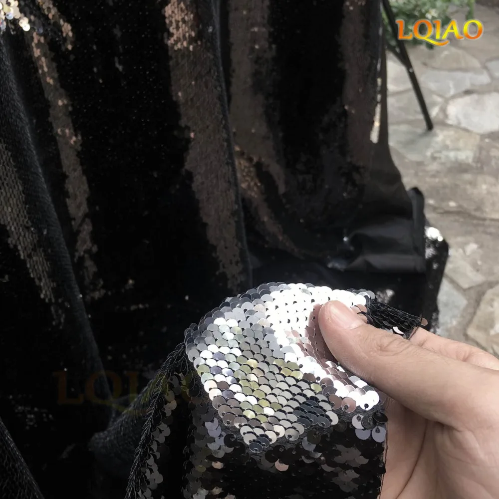 05-Black Silver Reversible Sequin Backdrop