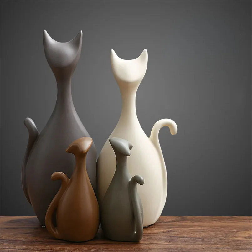 A Family of Three/Four Animal Statues for Living Room Bedroom Wine