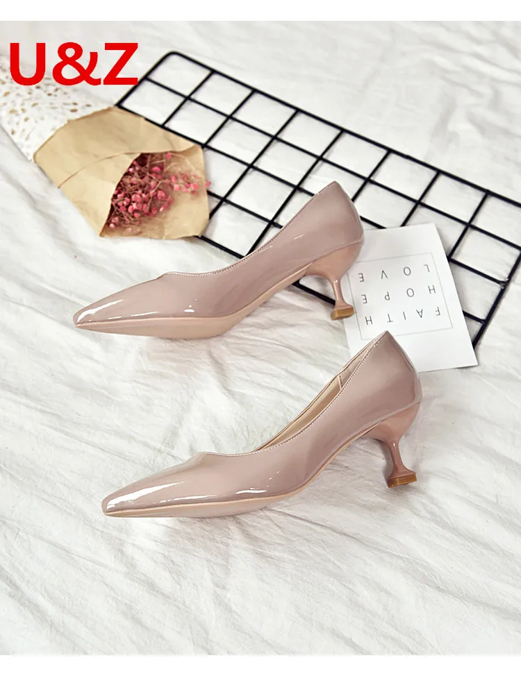 

Lovely women 5cm kitten heels bridesmaid shoes,Nude/Black patent leather low middle heels young ladies simple pointy toe pumps