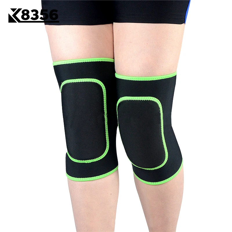 K8356 الرياضية الإسفنج الركبة الوسادات إثخن الركبة كم الرجال النساء الريشة الطائرة اللياقة البدنية الرقص الركبة مفصل الركبة حماية 1 زوج