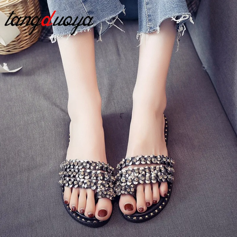 

One word shiny rhinestone slippers women comfortable breathable wear beach shoes 2019 summer new style ladies flat slippers