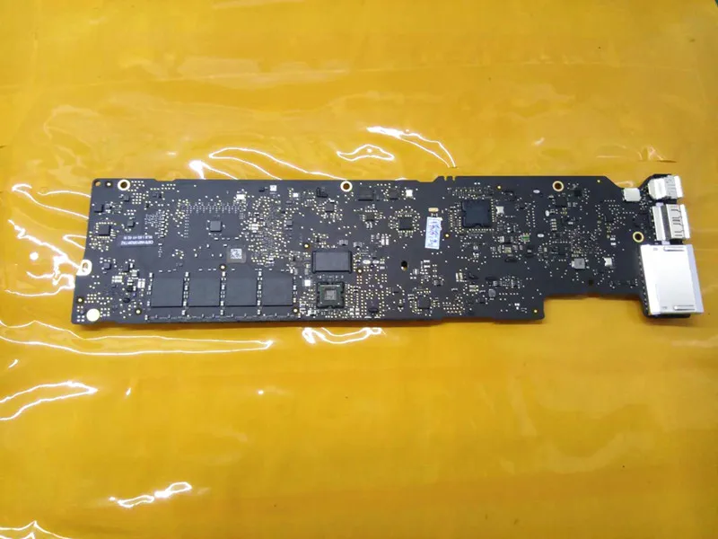 A1466 материнскую плату для Macbook Air 13 "820-00165-A или 820-00165-02 A1466 материнской i5 1,6 ГГц 4 ГБ 2015 год