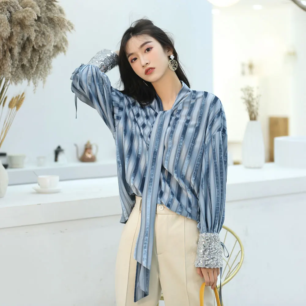 جديد المرأة القطيفة قميص الربيع و الصيف 2019 عارضة خمر جلد وشاح طوق خليط شريط فضفاض القطيفة قميص قمم