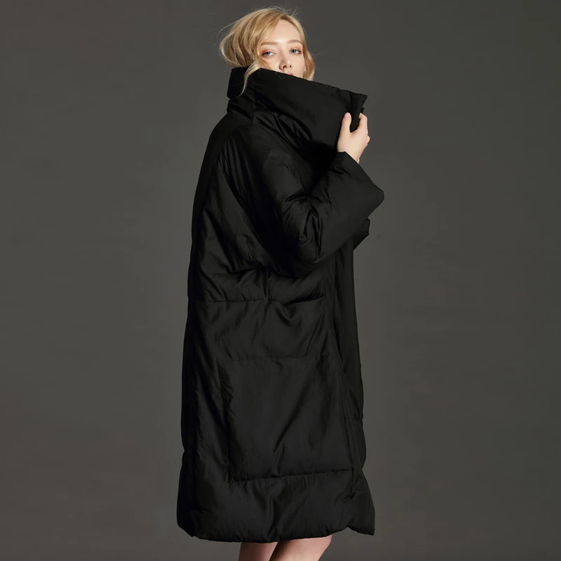 High Quality 2018 Winter Down Jackets Women Elegant Solid Long Loose 90% White Duck Down Coats Plus Size Female Overcoat AO674