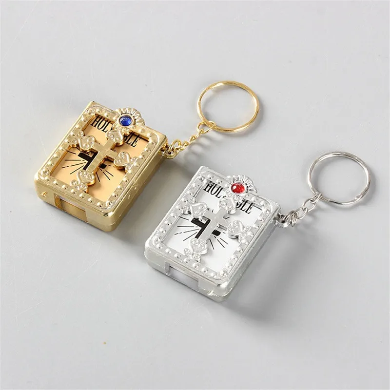 

2019 Pocket Edition English Bible Keychain Keyring Christianity Fun English Book Keychain Bible Keychain pvc Revolution Leather