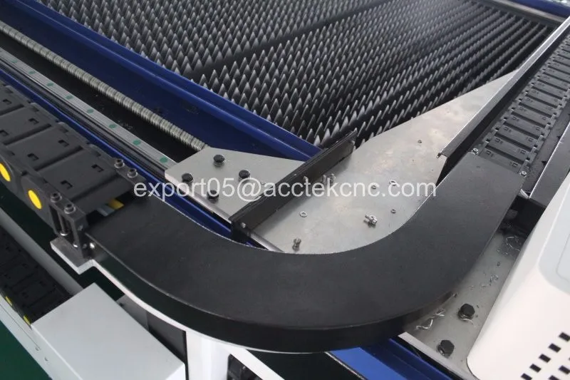 Высокая точность CE утвержден AccTek ЧПУ волокно лазерная машина с заводская цена для резки стального листа