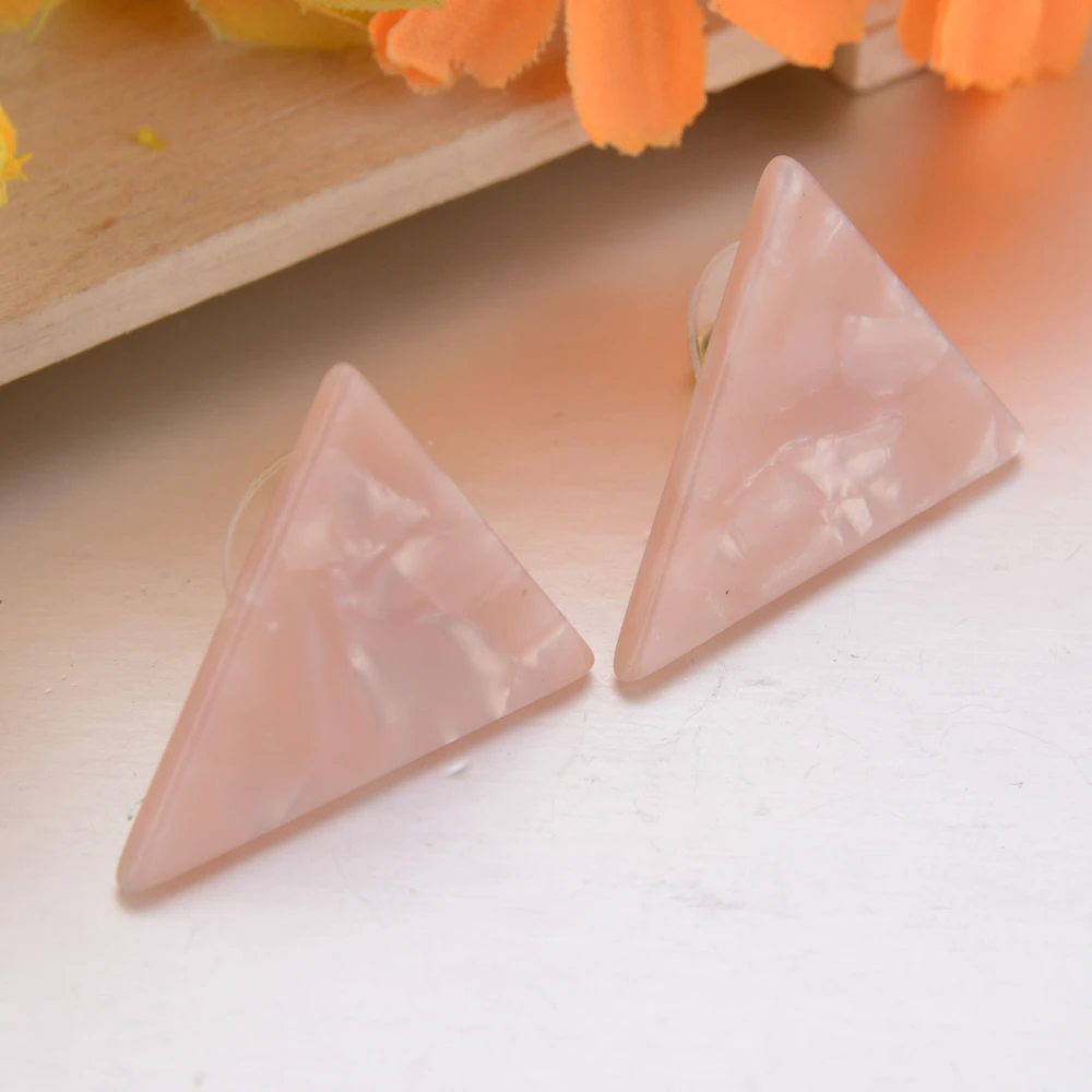 NewDesignWomenGeometricTriangleAcrylicStudEarringsForWomenPunkStyleHandmadeEarringsWholesaleAccessories
