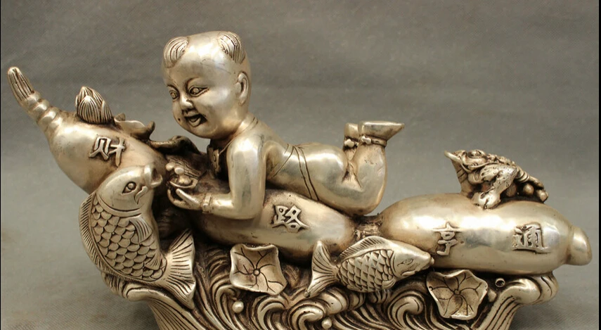 

JP S0606 13" Folk Chinese Silver Wealth Fish Cai Hoptoad Child Statue Kid On Lotus Root
