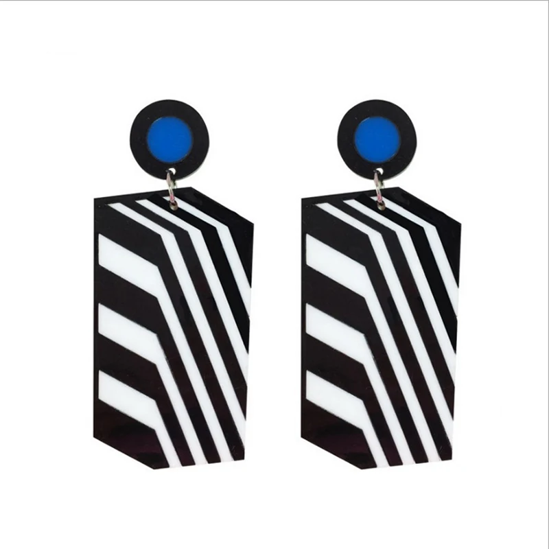 

Vintage Black White Stripe Stereoscopic Acrylic Earrings Statement Super Big Square Dangle Earrings For Women Accessories E18197