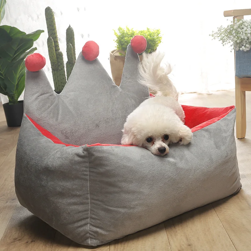 Pet Dog Comfortable Breathable Solid Bed Hand Wash Crown Shape
