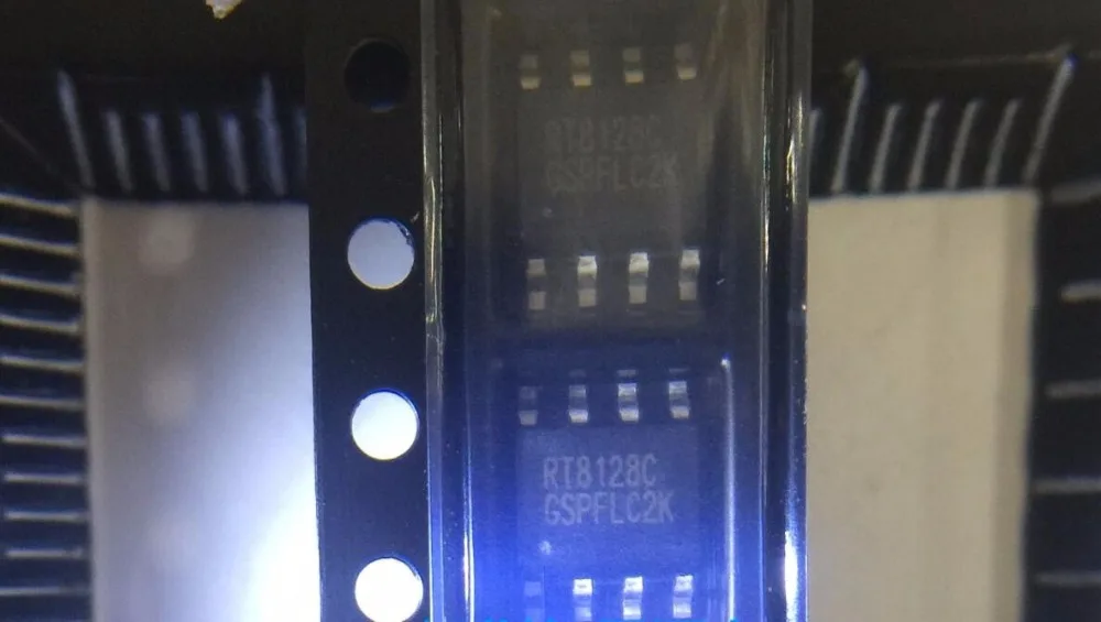 

RT8128C RT8128 RT8128CGSP sop8 10pcs