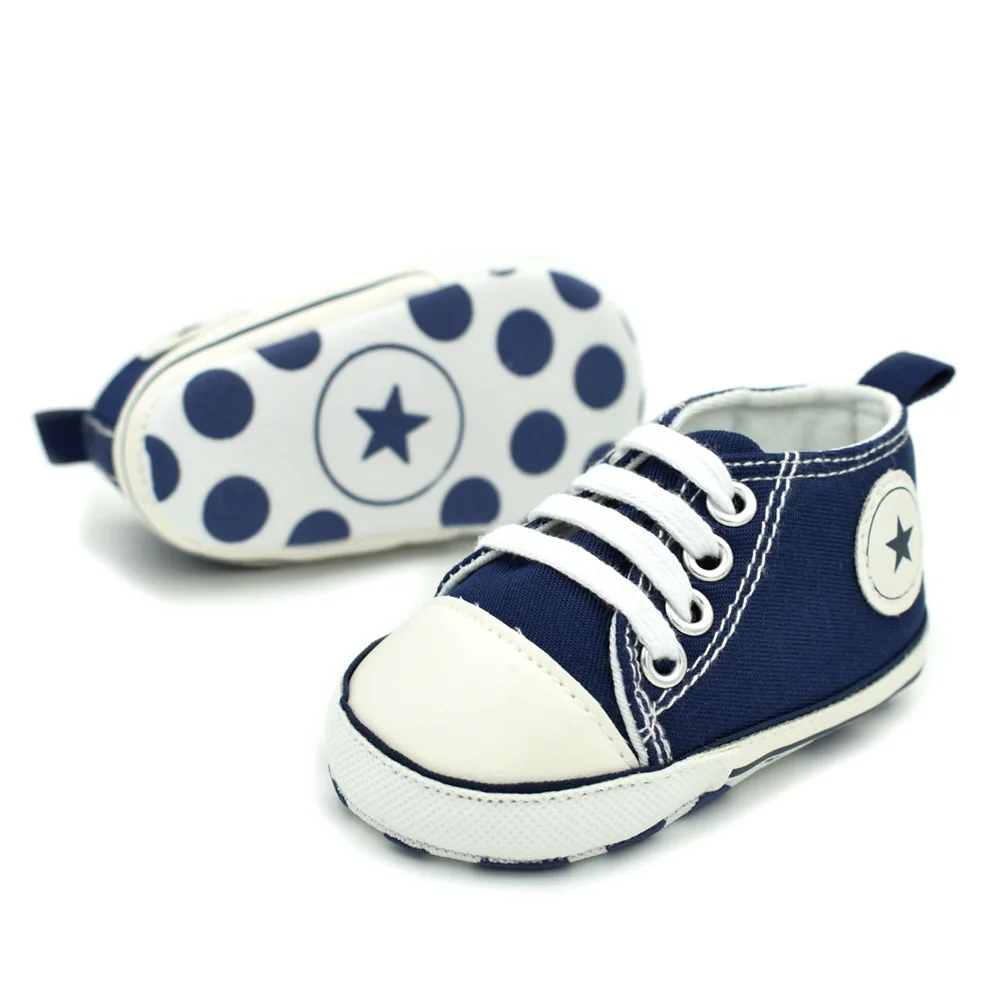 Модная обувь для новорожденных; обувь для маленьких мальчиков и девочек; популярная парусиновая детская обувь унисекс с мягкой подошвой; обувь для самых маленьких кроссовки