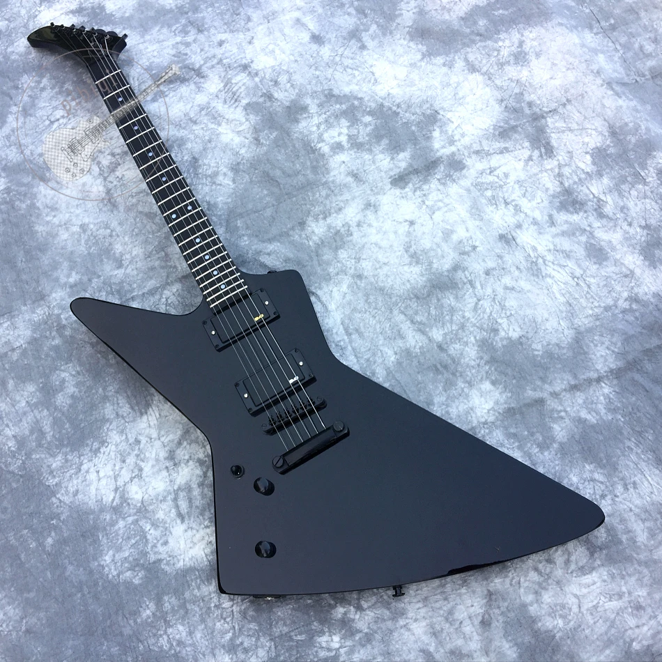 

Free delivery, black left hand electric guitar, color logo and shape can be customized.
