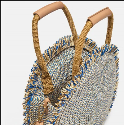 2019 Lady Round Rattan Bag Handmade  Straw Woven Circle Crossbody Handbag for Women Round Tassel Beach Straw Bag