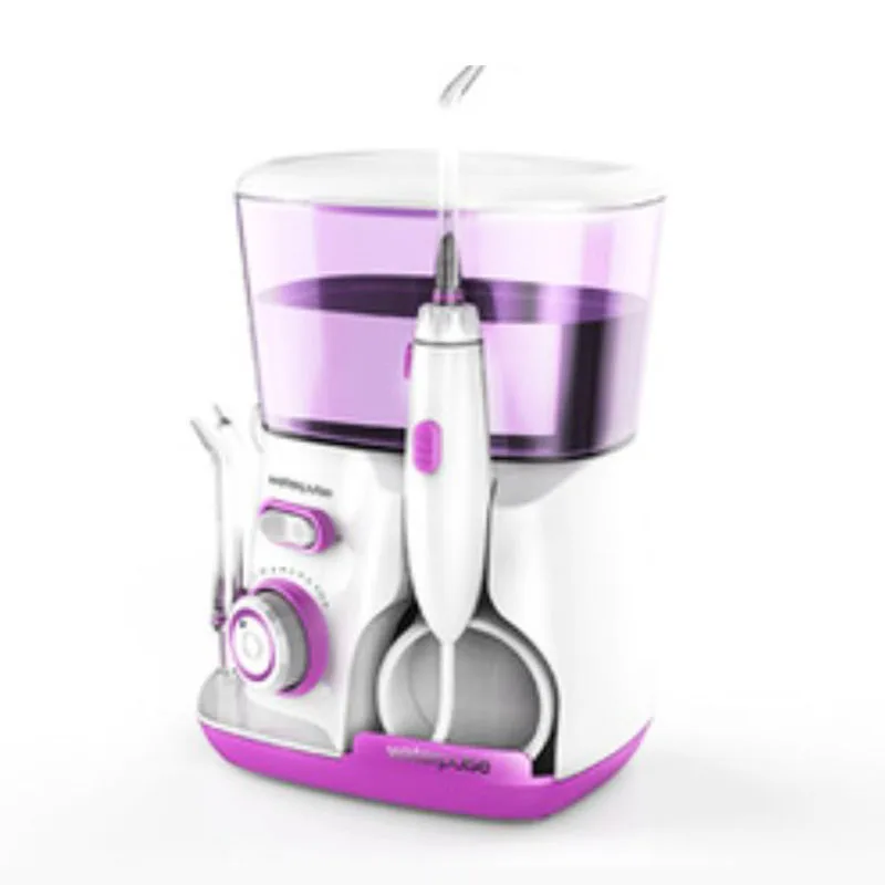 The electric punching machine is used to wash the teeth of the tooth