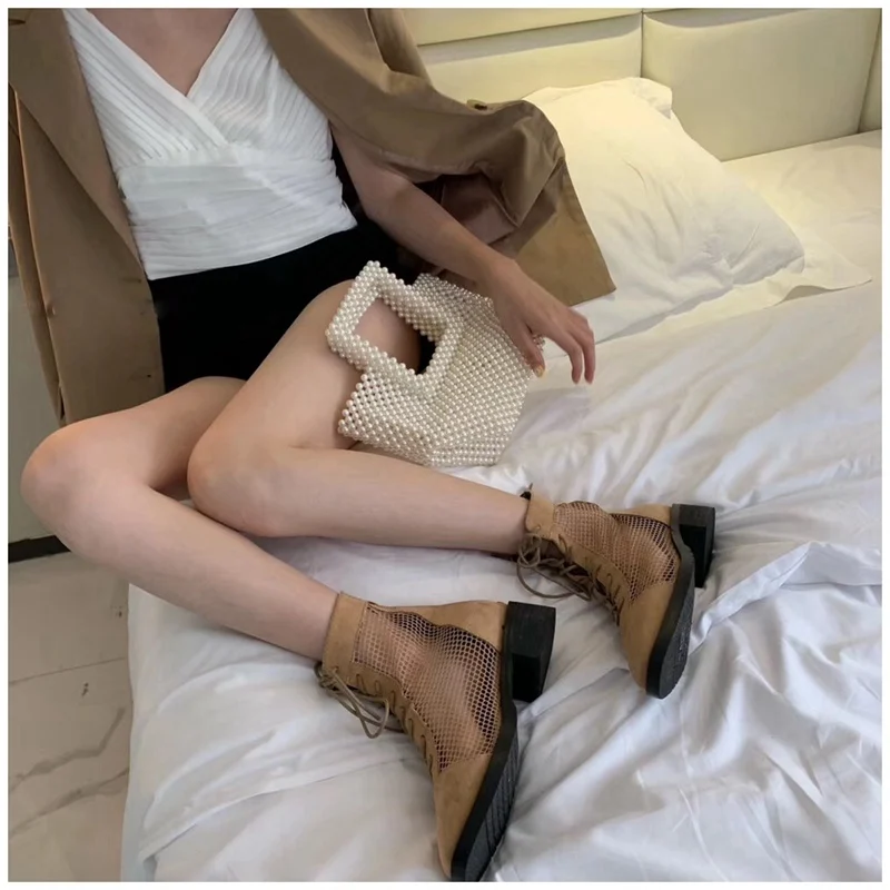 SUOJIALUN/модные брендовые женские летние сапоги до колена; сетчатые дышащие женские сандалии-гладиаторы; пикантные повседневные женские сапоги на низком каблуке