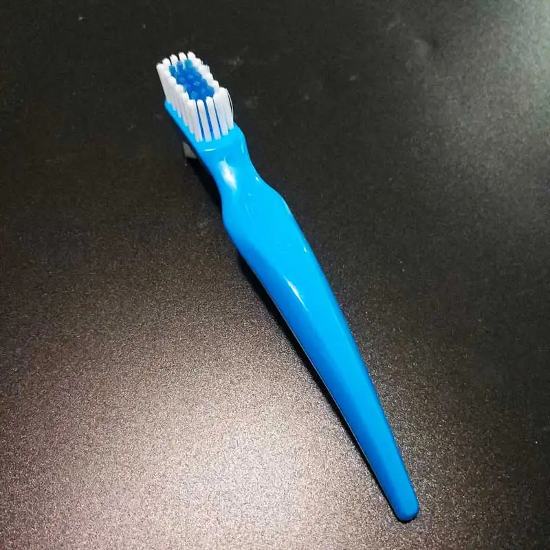 newdenturetoothbrush.G.800