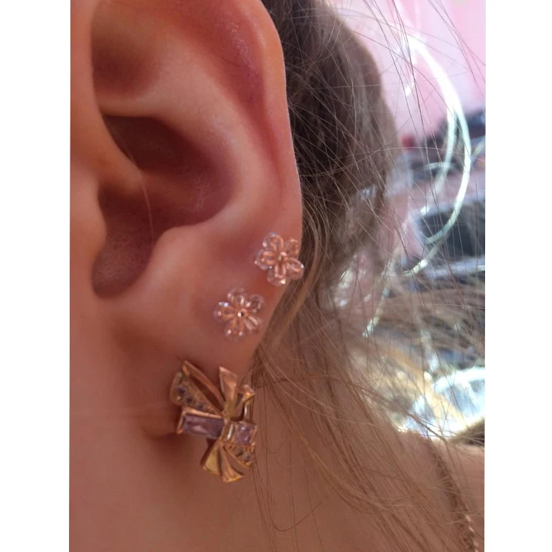 stud earrings