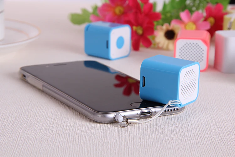 US $13 2 |the word smallest bluetooth speakers 26 8*26 8*28 5mm protbale bluetooth Mp3 Player hands free call self-in Portable Speakers from Consumer
