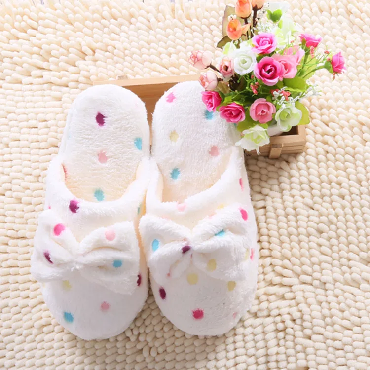Женские зимние домашние тапочки; теплые плюшевые милые домашние тапочки с бантиком-бабочкой; мягкая теплая обувь для влюбленных пар; размеры 36-41; pantuflas de mujer