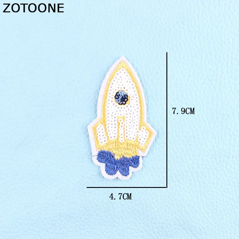 ZOTOONE инопланетянин звезда кошка нашивка с НЛО высокие пять значков вышитая аппликация швейная Железная на значке одежда аксессуары - Цвет: Бежевый