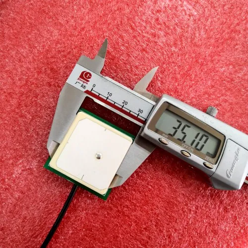 GNSS ANTENNA