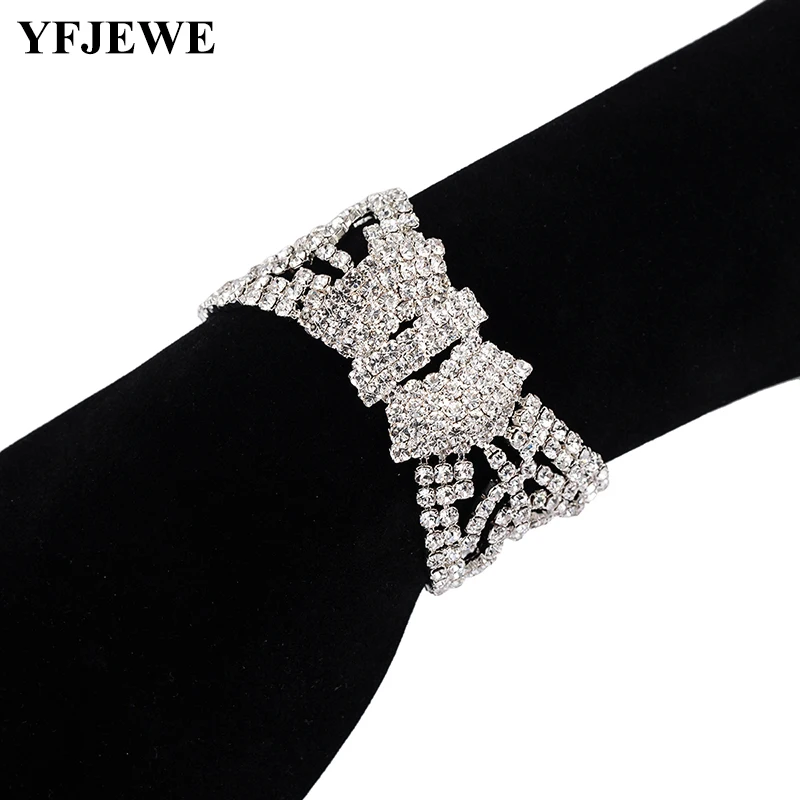 

YFJEWE Beautiful Silver Color Charms Bracelet For Women Fashion Symmetrical Leaves Chain Link Bracelets & Bangle Wholesale B213
