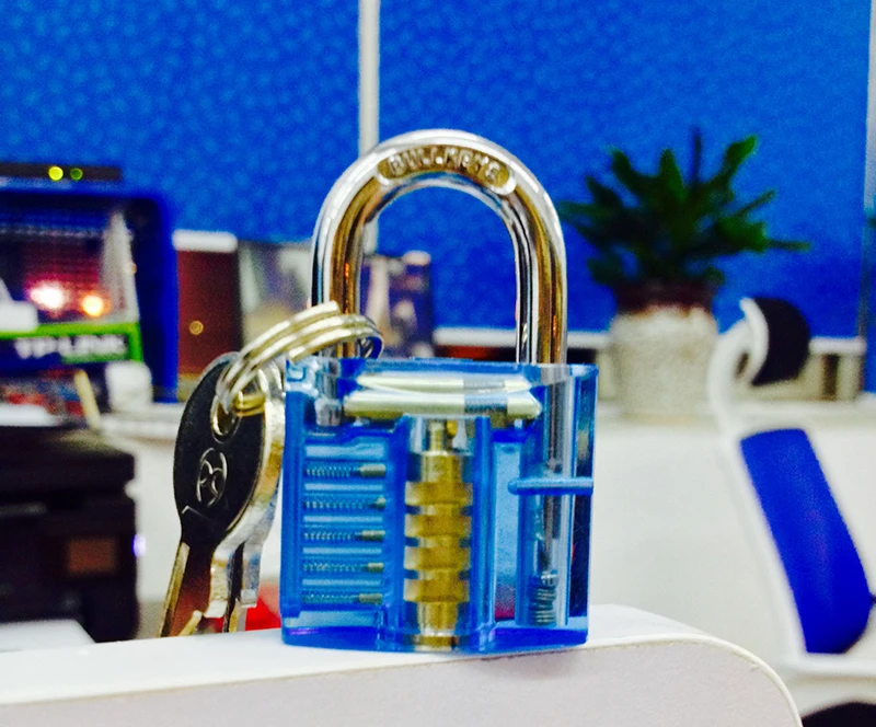 

HOT Sale!!BULLKEYS Light Blue Transparent Mini Crystal Padlock Packed with Clear Box BK058