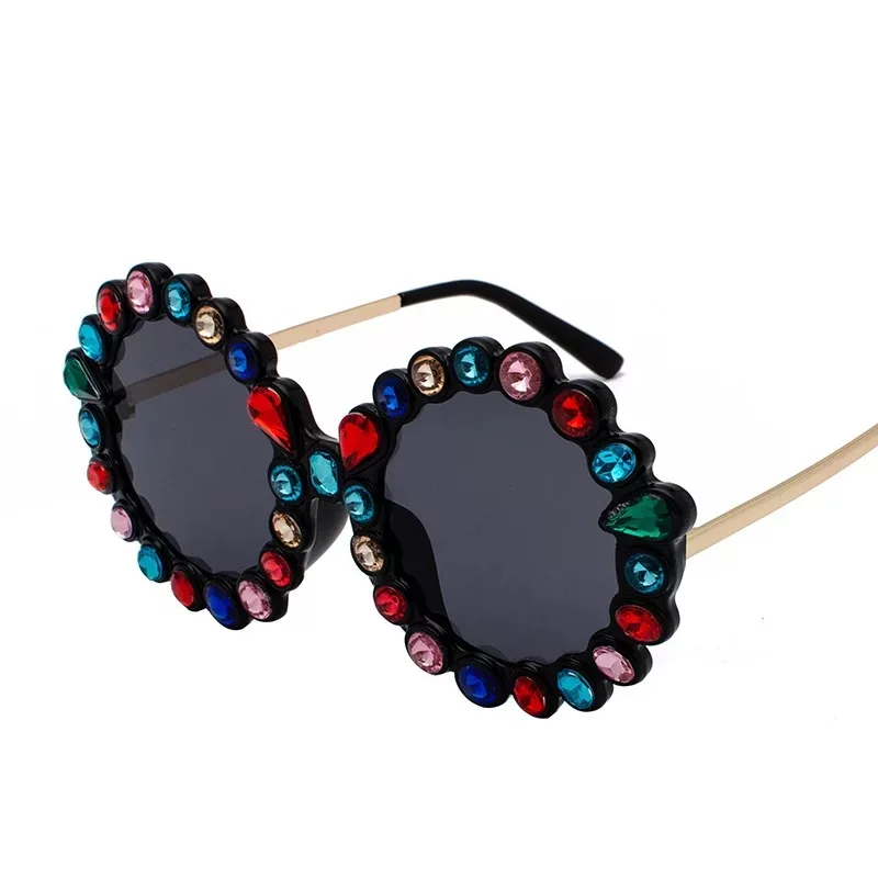 

Designer Sunglasses for women Round Shades high quality black Crystal Diamonds big frame Stone for sale with case UV Protection