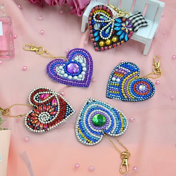 

5d Diy Diamond Keychain With Special Diamond Heart Shape Keyring Custom Square/Round Diamond Painting Christmas Gift YSK12