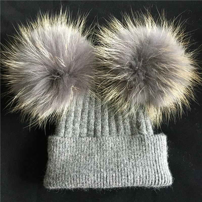 Bonnet double pompons