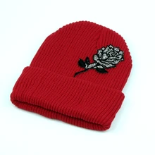 Зимняя женская шапка, шапка для девочек, вязаные теплые шапочки, роскошная шапка с цветком, женская шапка Skullies Beanies высокого качества