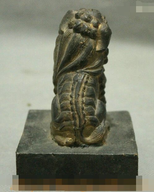 

S0406 Ancient Chinese Bronze Dynasty Foo Fu Dog Lion Ball Statue Seal Stamp Signet