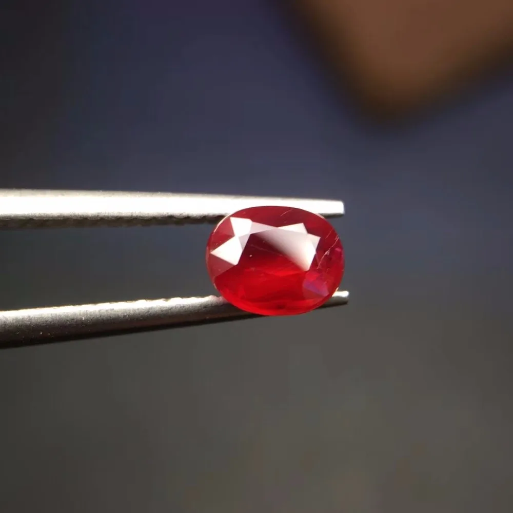 

GIL Certificated Oval Cut 1.04ct Unheat Facetted Cut Natural Pigeon Blood Red Ruby Loose Gemstones Rubi Loose Stones