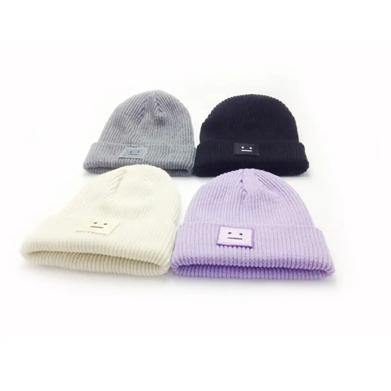 Зимние теплые, вязаные крючком плетеные вязаные шапки со смайликом, женские модные шапочки, 4 цвета на выбор