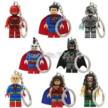 Super Herói Superman Bizarro Cyborg Figura Keychain Do Flash Batman Aquaman Scott Livre Mr Milagre Blocos de Construção de Brinquedos Modelo