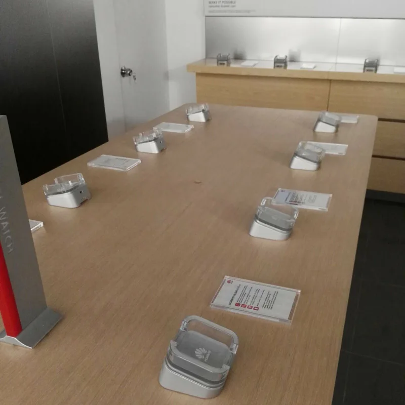 phone store