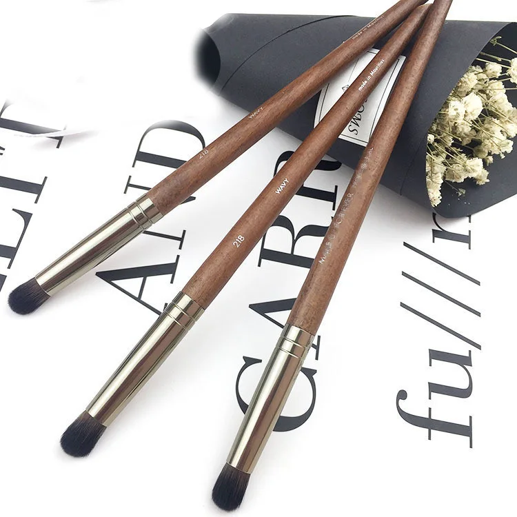 

1pcs European retro medium arc eye shadow brush wooden handle lower eye end line brush beauty tools
