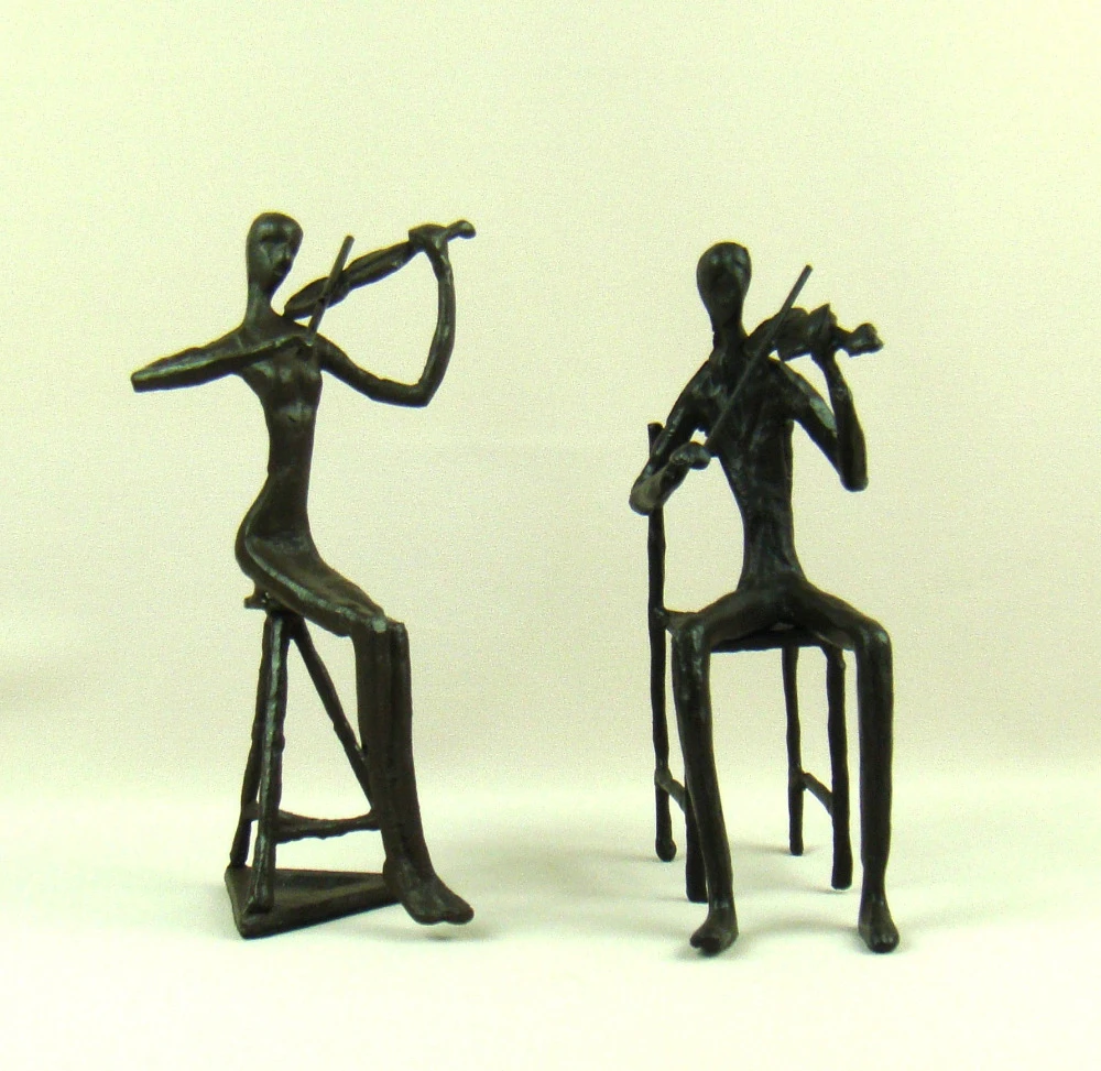 Metal Violinist Lovers Figurines Handmade Cast Iron Couple Fiddler