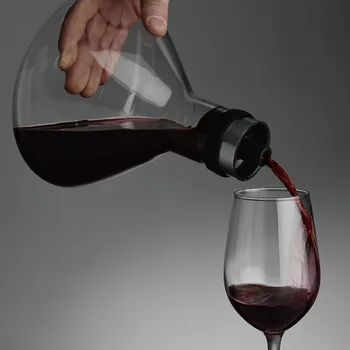 

1000ML Capacity Whiskey Decanter with Built-in Aerator Crystal Glass Wine Decanter Bottle Magic Aerator Wine Glasses Accessories