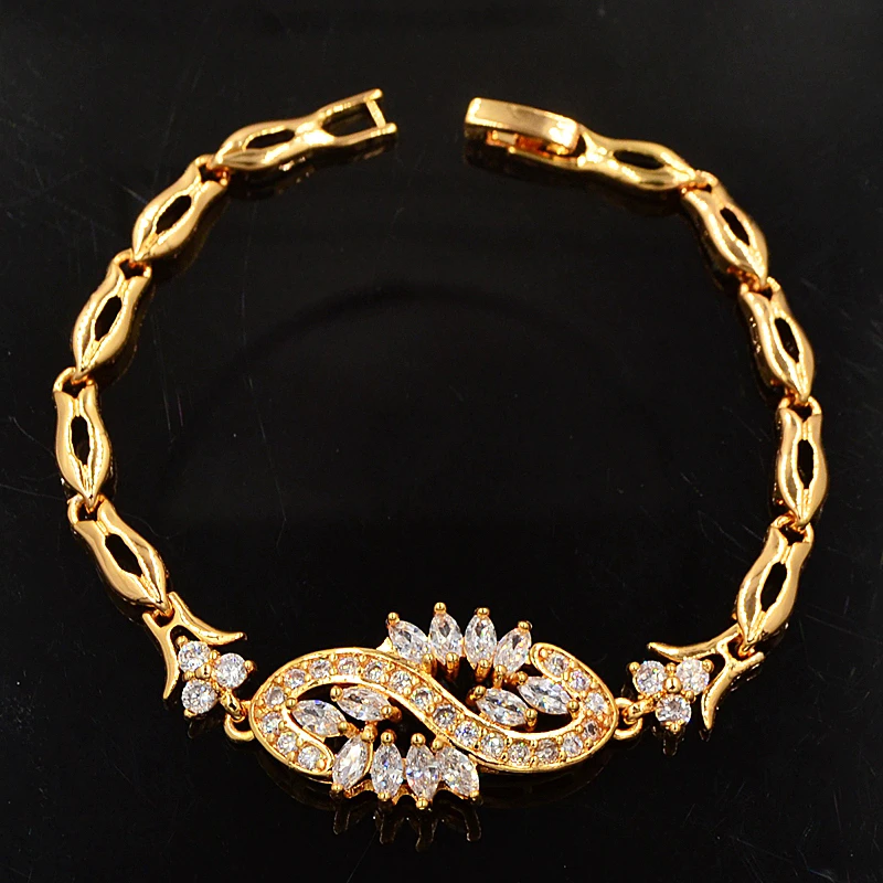 

Romantic Gold Color Clear Cubic Zirconia CZ Twist S Flower Charm Bracelet For Women