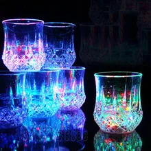 Светодиодный коврик для бутылок с горками для бутылок, стеклянная подставка под кружку, посуда, принадлежности для торжеств