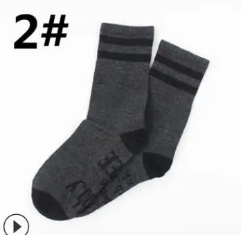 Мастер подарил Добби носки забавной модной именной, буква для мужчин и женщин удобные впитывающие пот счастливые хлопковые парные носки - Цвет: 2