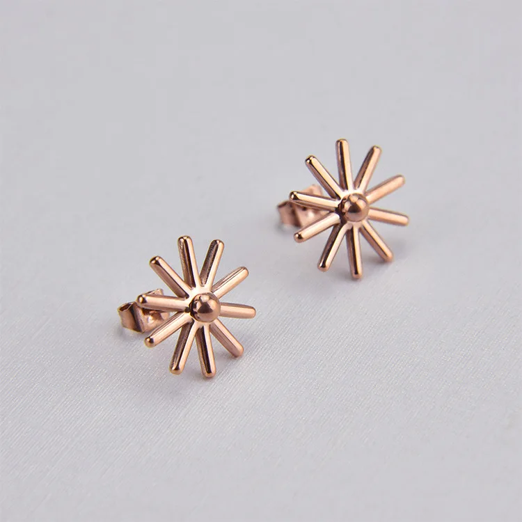

JeeMango Design Three-dimensional Sun Flower Stud Earrings Titanium Steel Rose Gold Engagement Wedding Earrings For Women BXKE69