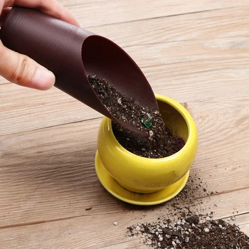 

1PC 16*6.5CM Plastic Gardening Cultivation Bucket Potted Bonsai Soil Shovel Plastic Cup Spade Garden Tools