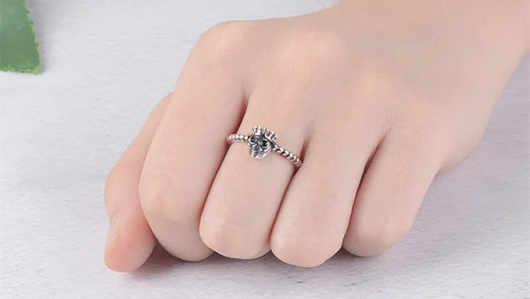 9664898048_1039125567