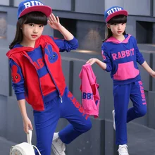 The child of 2016 new girls in Korean children children autumn autumn and winter sports sweater three rabbit suit