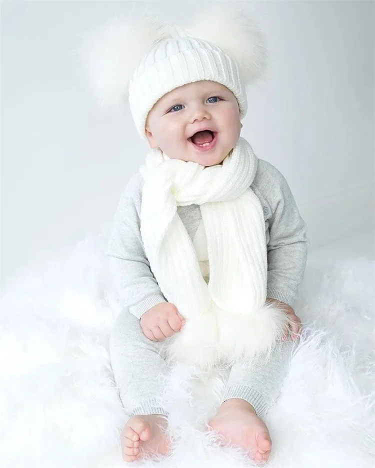 Bonnet et Écharpe Double Pom Pom de fourrure, Bonnets Enfants d'hiver