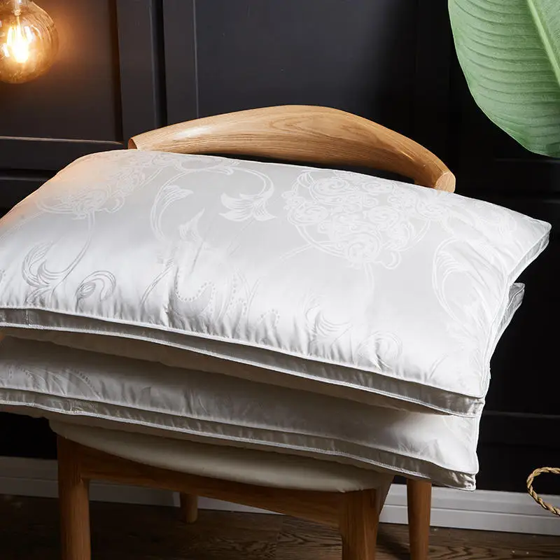 

Silk jacquard pillowcase+ white goose down pillow